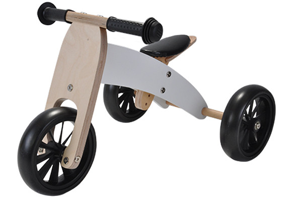 Als driewieler met hoog frame.