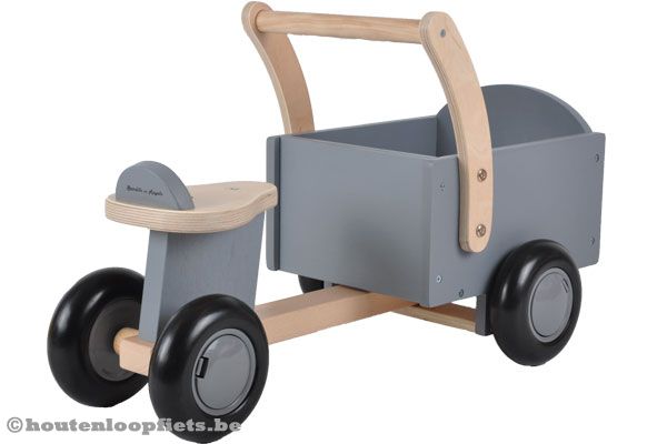 Zadelhoogte van 22,5 cm.