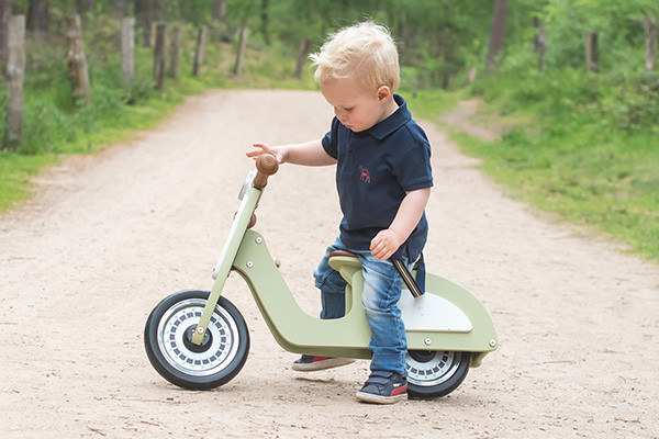 Sef is 2 jaar en 84 cm lang.