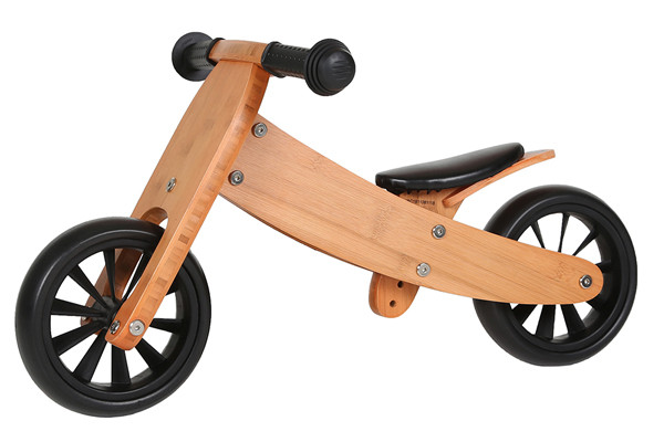 Als tweewieler met laag frame.