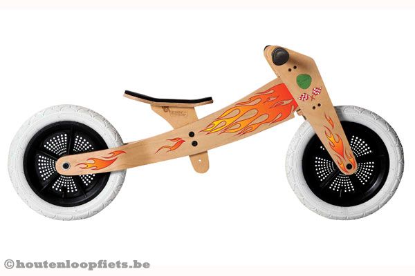 In hoogte verstelbaar zadel (28 - 46 cm).